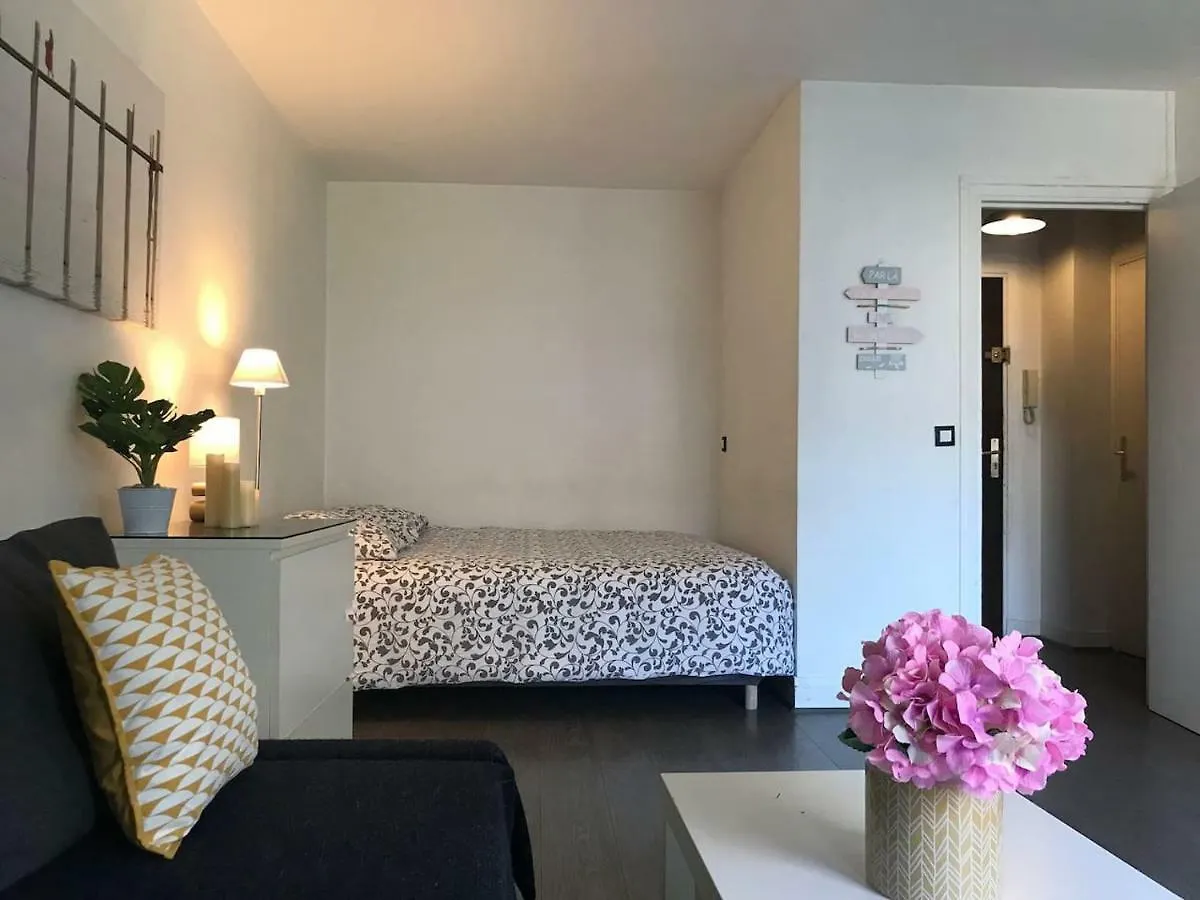 Apartman Lovely Flat Champs De Mars Eiffel *